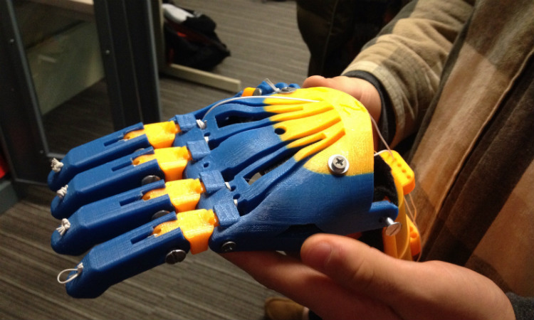 3D print a robotic hand and drop tree-bombs in this week’s best of the web! [2/16/2015]